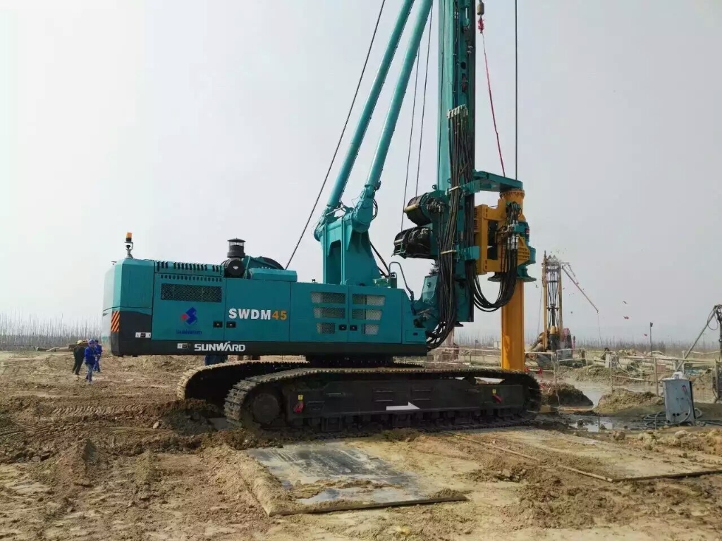 113.98米！山河智能大型旋挖鉆機(jī)三門(mén)峽大橋精彩處子秀