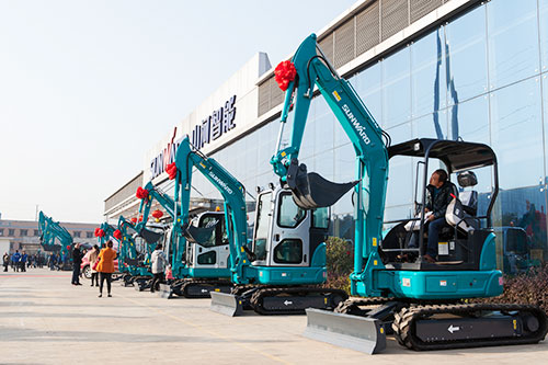 逆市可為！山河智能挖掘機(jī)首場展銷會完美收官