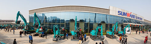 逆市可為！山河智能挖掘機(jī)首場展銷會完美收官