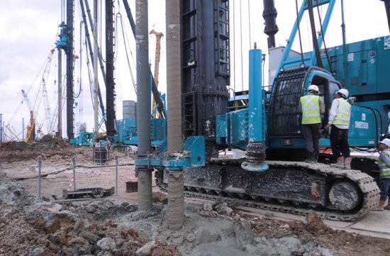 中國(guó)好機(jī)器！山河智能雙軸鉆機(jī)新加坡施工獲贊