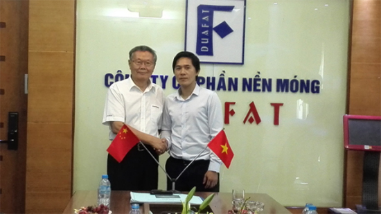 山河智能VS越南奮發(fā)：球賽精彩紛呈，合作天長地久