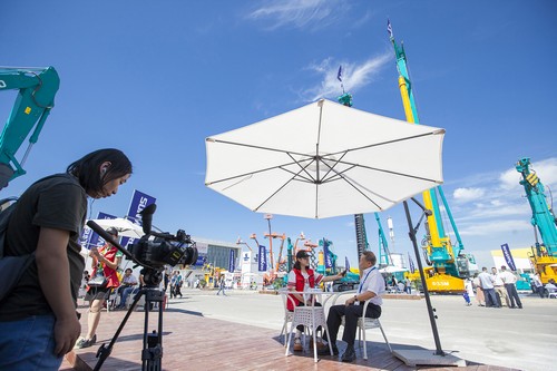 山河智能酷帥曾大蝦，一大波美圖帶你親臨北京BICES展