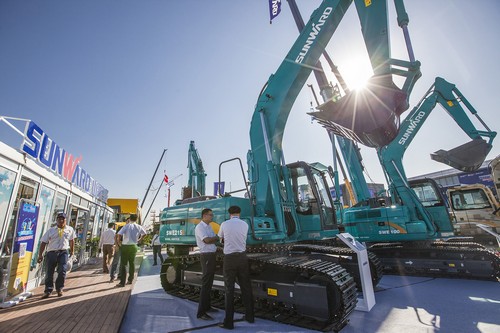 山河智能酷帥曾大蝦，一大波美圖帶你親臨北京BICES展