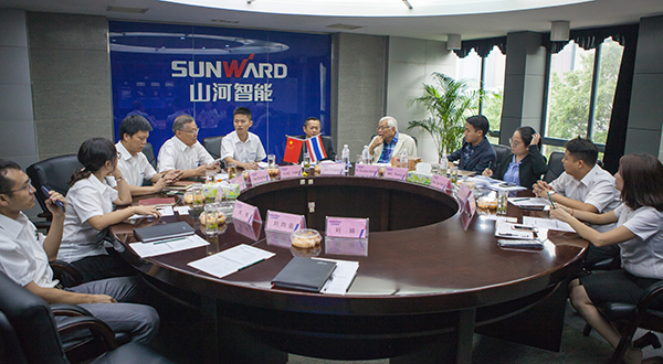 掘金一帶一路，山河智能中大挖大批量出口泰國(guó)