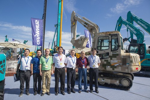 山河智能酷帥曾大蝦，一大波美圖帶你親臨北京BICES展