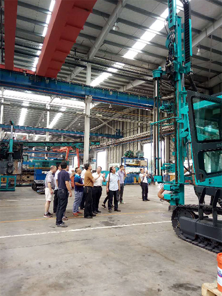 2017年鉆鑿產(chǎn)業(yè)發(fā)展峰會(huì)在山河智能順利召開