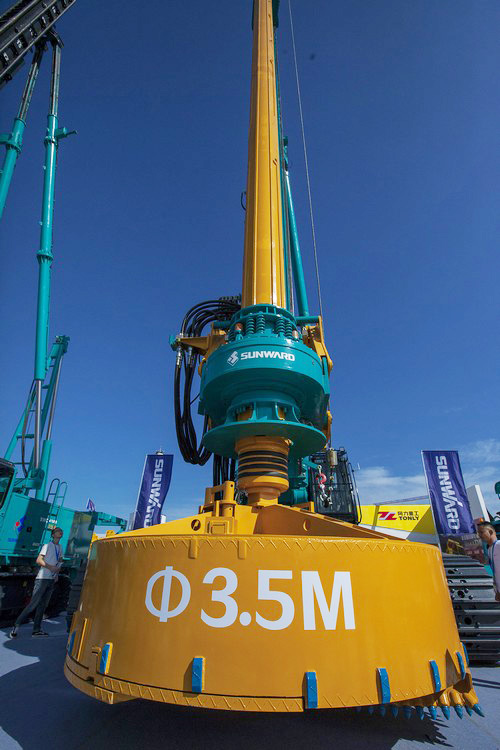 山河智能酷帥曾大蝦，一大波美圖帶你親臨北京BICES展