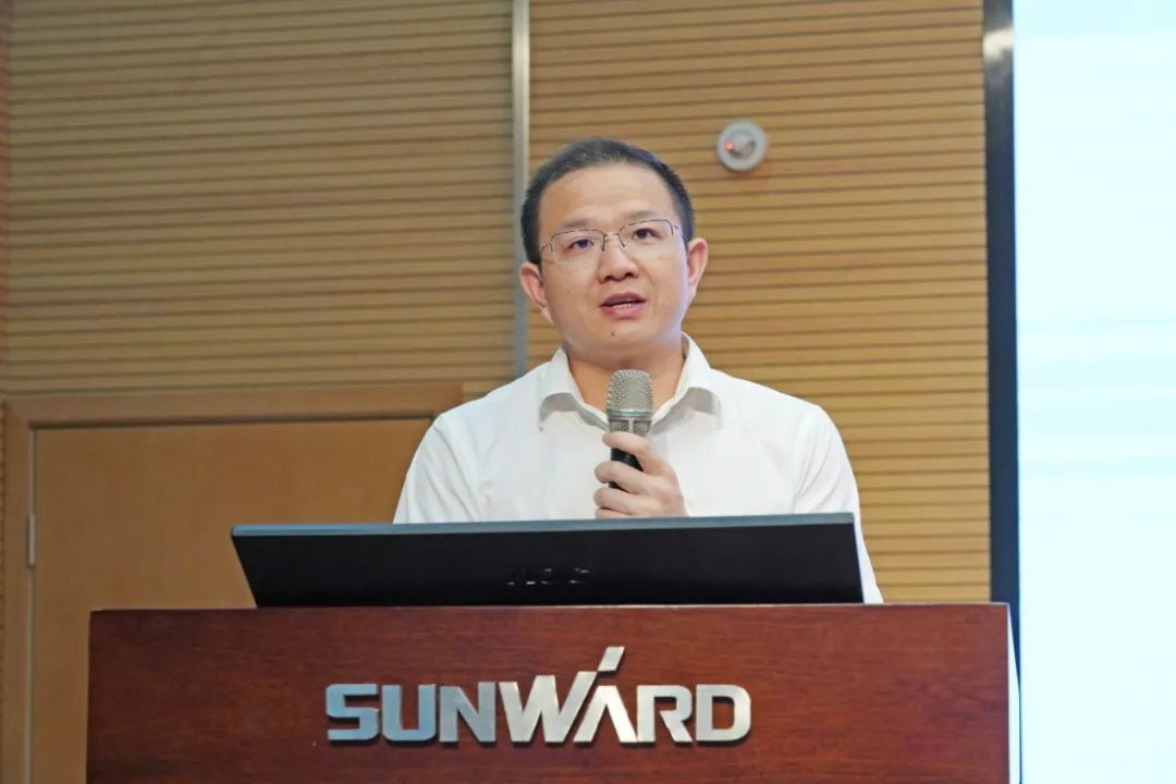 傳承革命先烈精神，雙促雙融助力發(fā)展——山河智能、市疾控中心聯(lián)合開展主題黨日活動