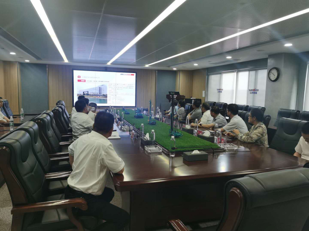 省人大常委會副主任楊維剛調(diào)研山河智能