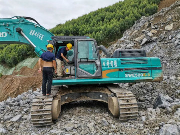 感恩相伴，關(guān)愛相隨——山河智能服務(wù)萬里行深入廣西服務(wù)客戶