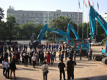 5千萬! 山河智能挖掘機(jī)訂貨會(huì)創(chuàng)新高