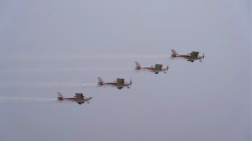 山河四機(jī)飛行編隊(duì)驚艷堯城（太原）國際通用航空飛行大會