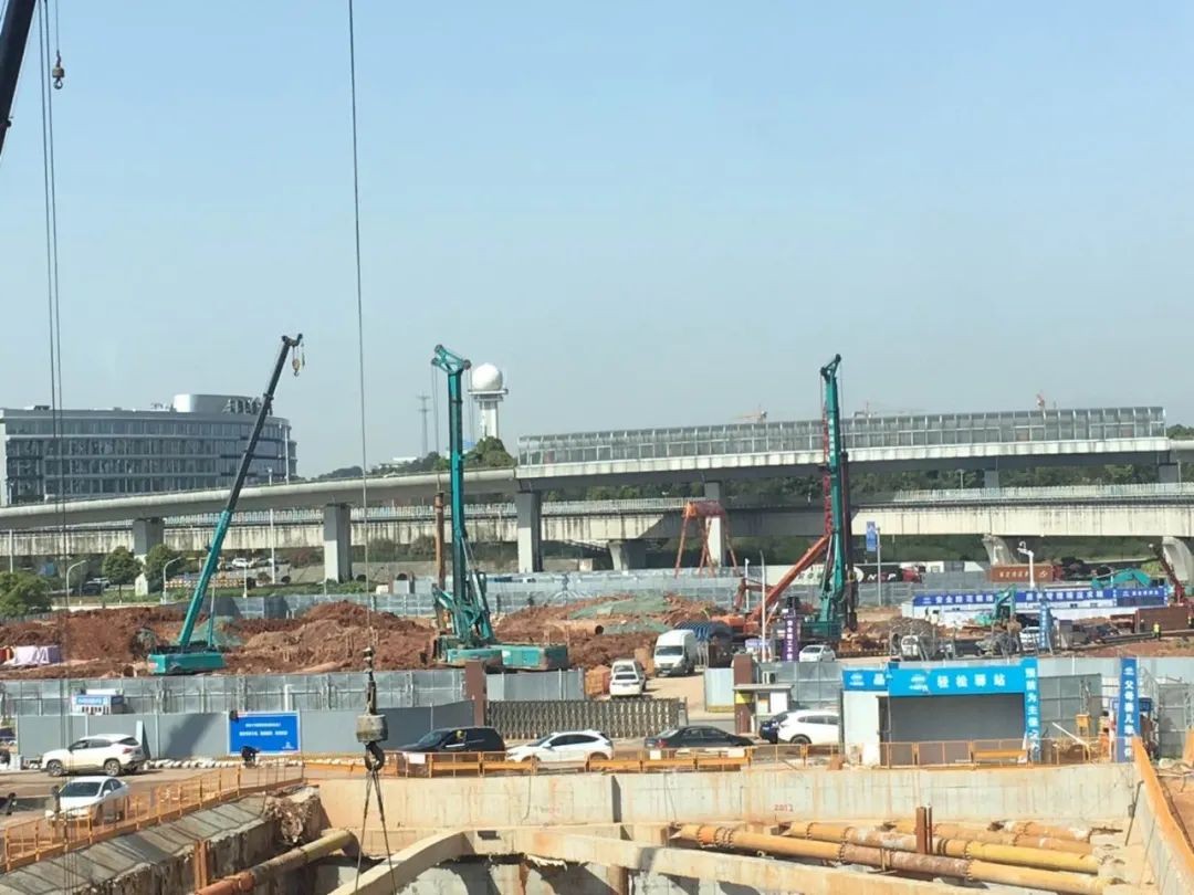 超強(qiáng)施工組合！山河智能助力長沙地鐵6號(hào)線建設(shè)