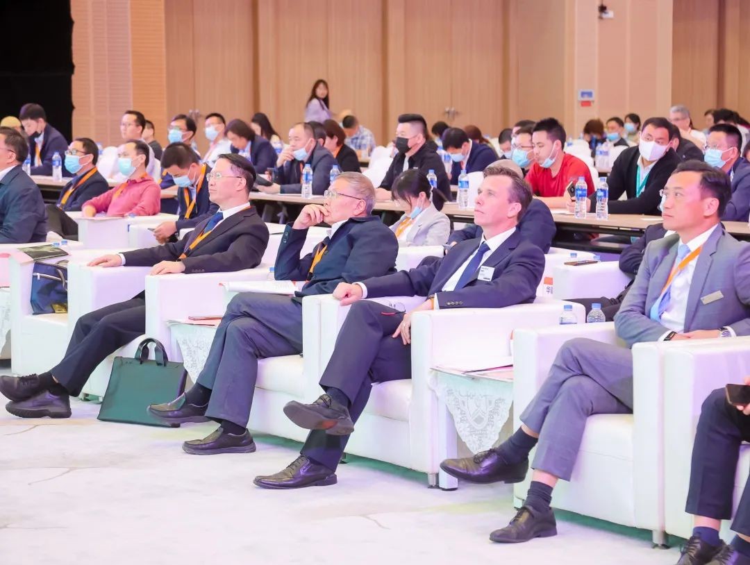 何清華出席長沙國際工程機(jī)械產(chǎn)業(yè)鏈發(fā)展峰會，走“雙循環(huán)”道路關(guān)鍵在于“要做好自己的事情”