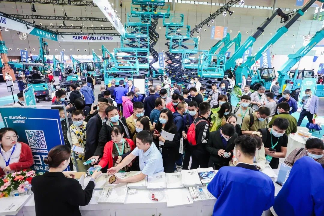 “機甲盛宴”長沙展圓滿收官！山河智能展區(qū)亮點精彩回顧