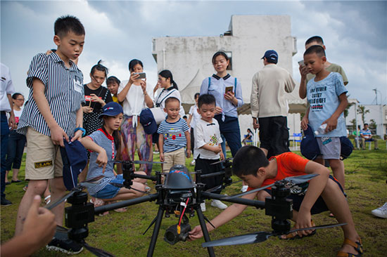 這個夏天，親子玩轉(zhuǎn)山河智能“三棲”裝備