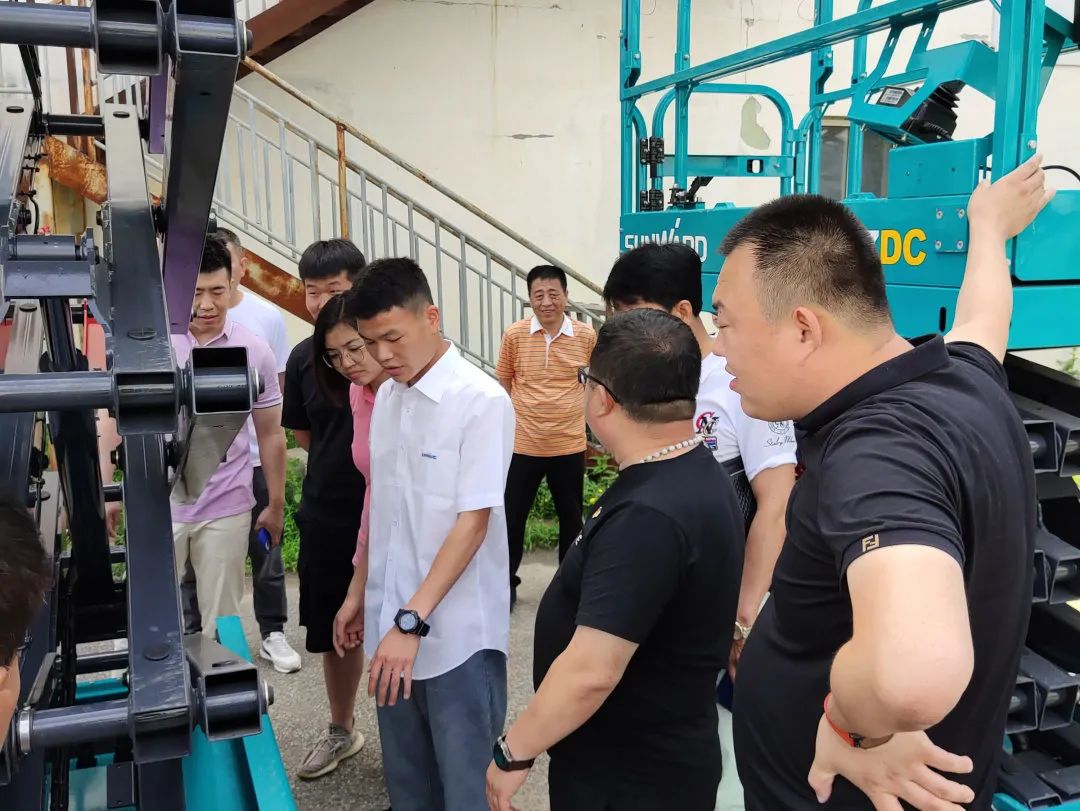 同夢同行 借勢騰飛——遼寧宏信&山河智能舉辦主題慶典活動(dòng)