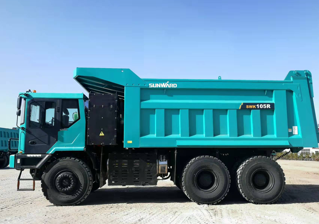 新能源，長(zhǎng)續(xù)航！山河智能首臺(tái)LNG增程式寬體礦卡下線交付