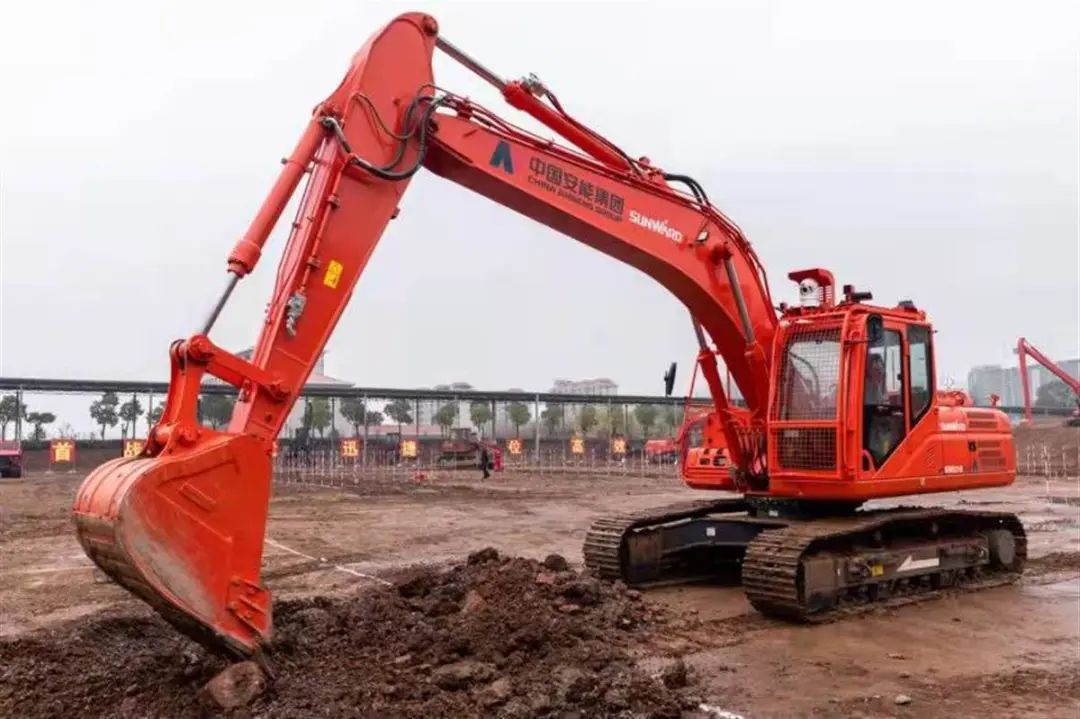 表現(xiàn)亮眼引關注!山河智能5G遠程遙控挖掘機現(xiàn)身湖北省自然災害工程應急救援基地