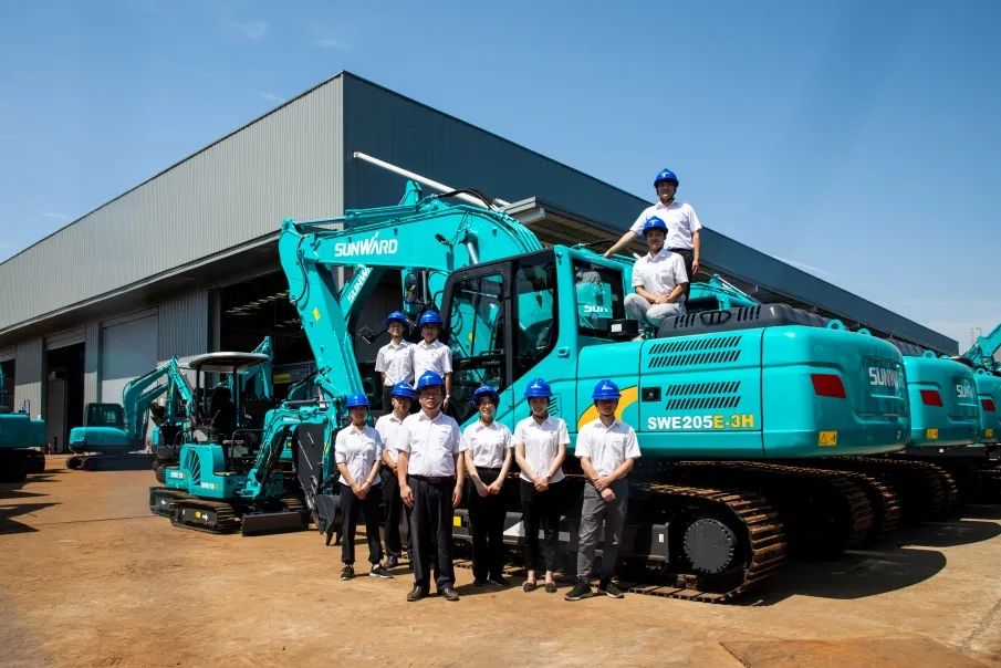 你好 2022！再見(jiàn) 2021！我與山河智能共成長(zhǎng)