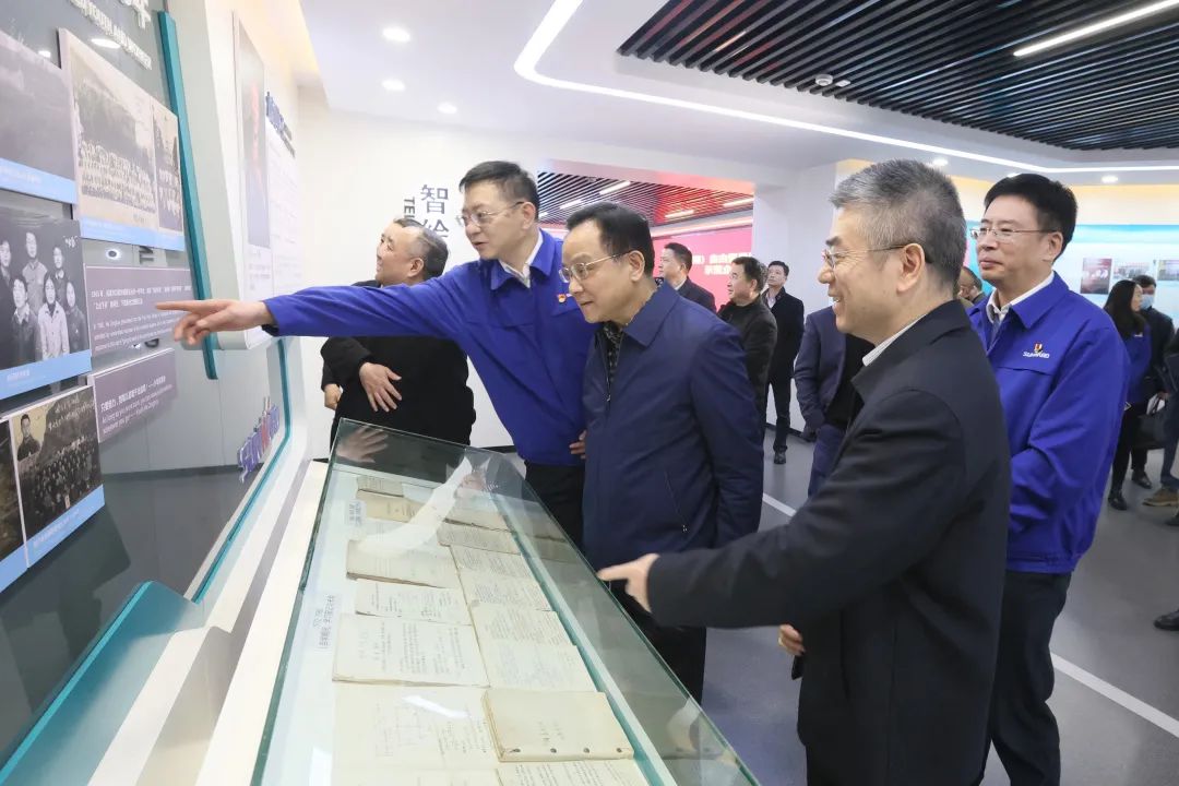 為企業(yè)創(chuàng)新護(hù)航！山河智能獲評(píng)“商業(yè)秘密保護(hù)示范企業(yè)”