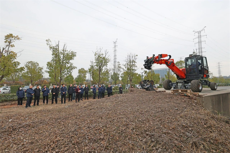 山河特裝“復(fù)雜環(huán)境智能化應(yīng)急救援裝備關(guān)鍵技術(shù)及應(yīng)用”項目順利通過成果評價