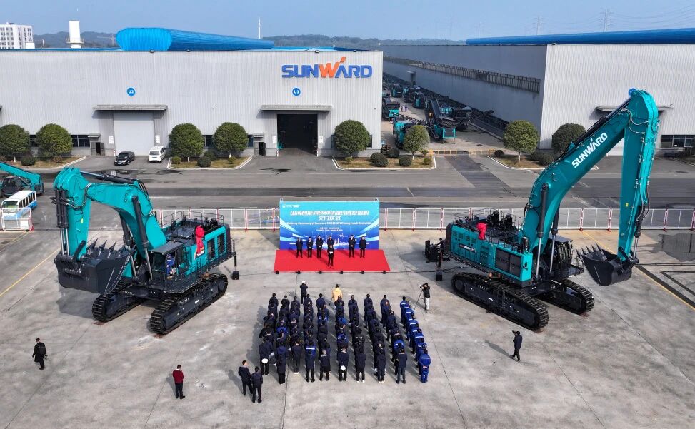 爭鋒啟新程！山河智能SWE1650FLR加長臂挖掘機成功交付國際客戶